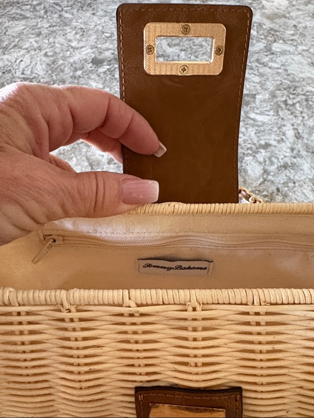 NWT Tommy Bahama Natural Wicker Clutch/Shoulder Bag w/Brown Trim &Gold Chain - Picture 5 of 5